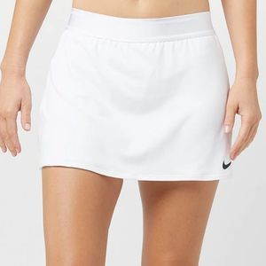 Nike Women's White Tennis Golf Skirt NWT, never worn